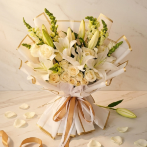 Buket Bunga Mawar dan Lili