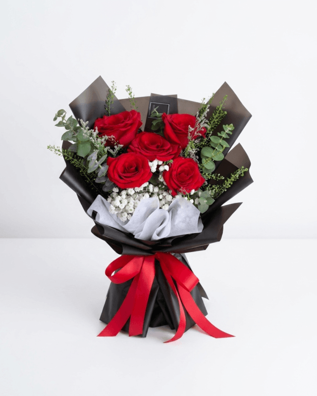 Buket Bunga Mawar Merah