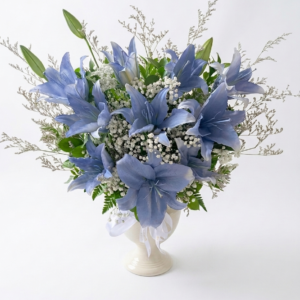 Bunga Meja Lili Biru